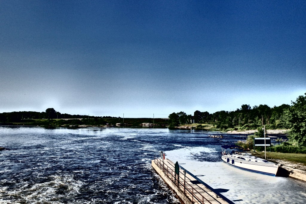 Great shot of the South side of the Port Severn dam/lock.